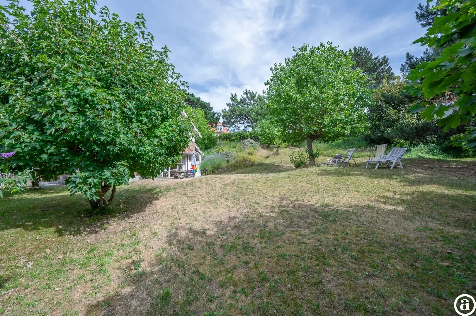 Charming villa, hidden in the Zoute by the sea
