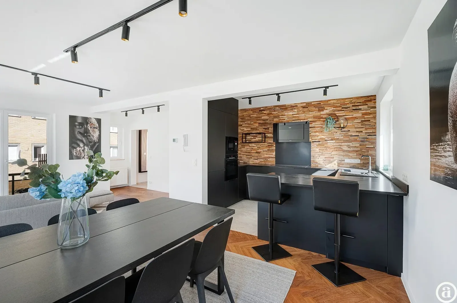 Renovated 3-bedroom apartment in quiet Duinbergen