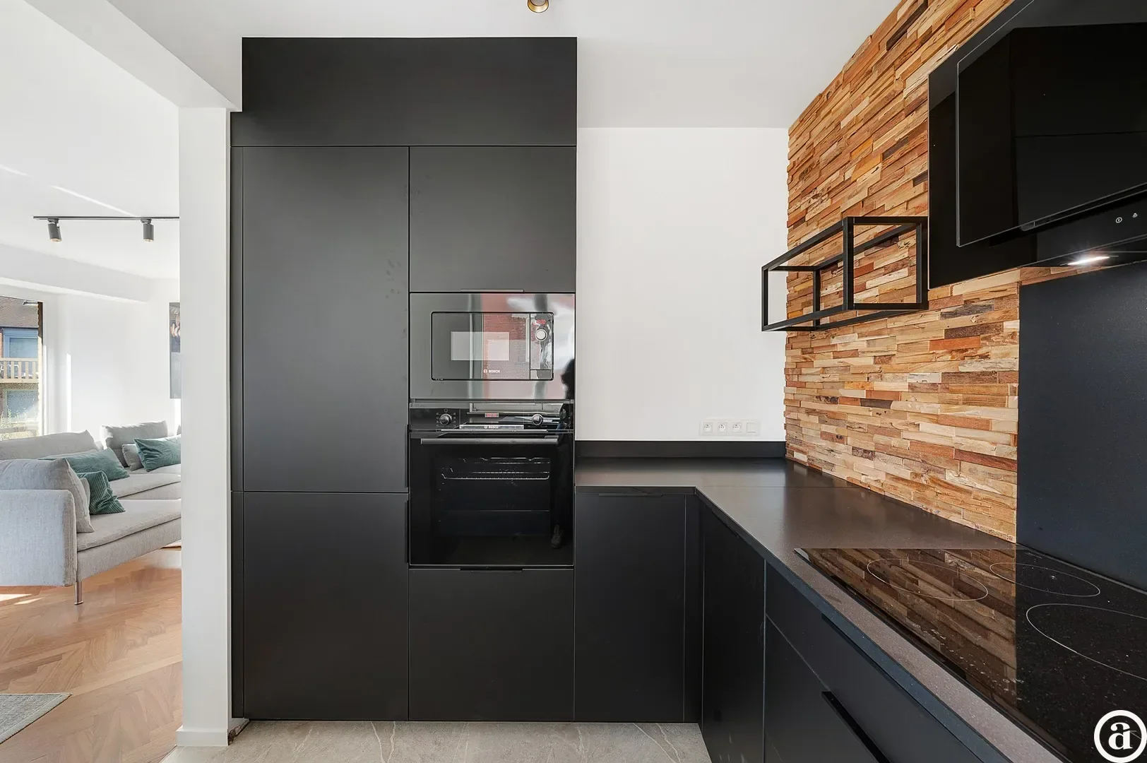 Renovated 3-bedroom apartment in quiet Duinbergen
