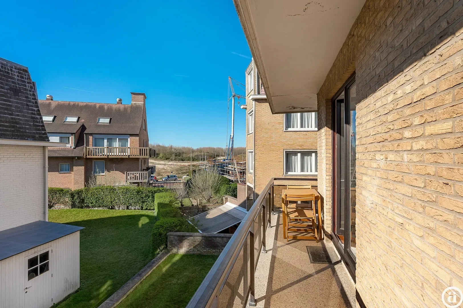 Renovated 3-bedroom apartment in quiet Duinbergen