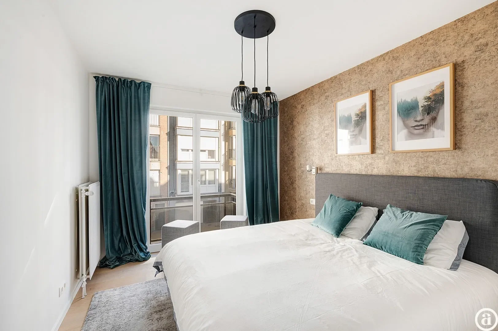 Renovated 3-bedroom apartment in quiet Duinbergen