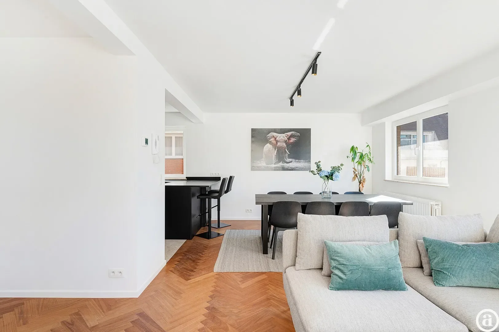 Renovated 3-bedroom apartment in quiet Duinbergen