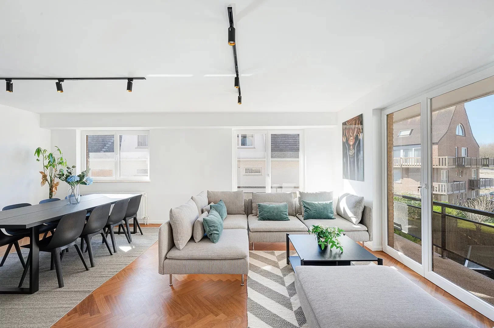 Gerenoveerd 3-slaapkamerappartement in Duinbergen