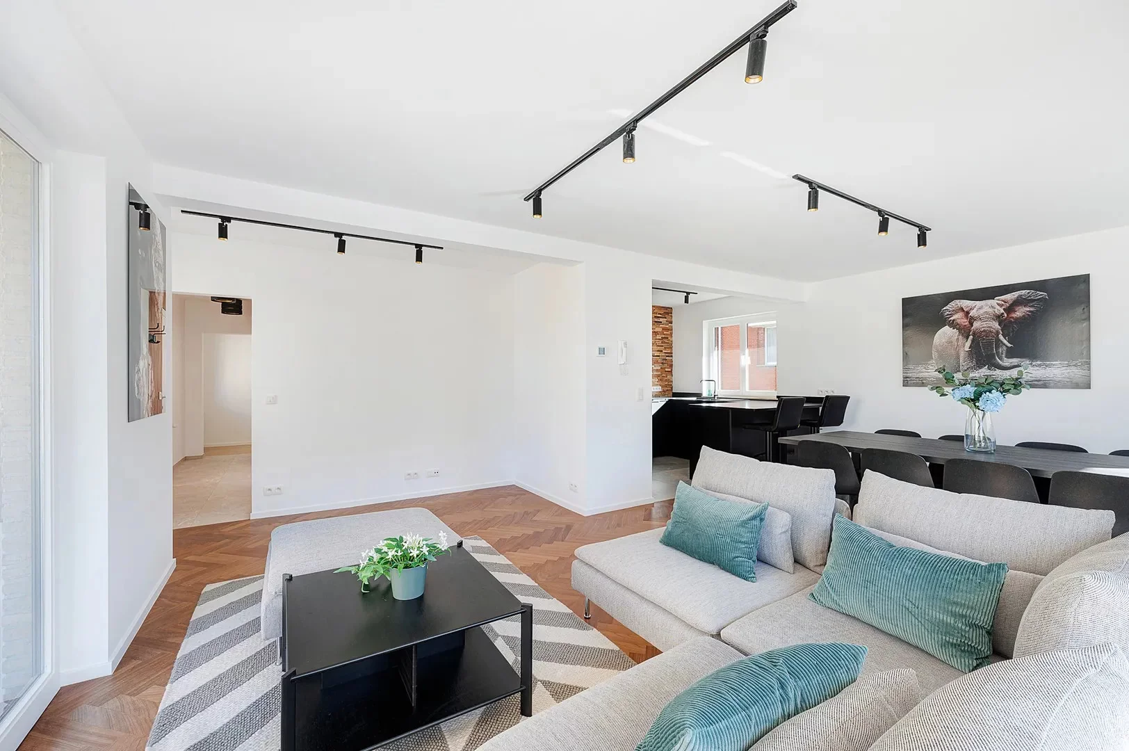 Gerenoveerd 3-slaapkamerappartement in Duinbergen