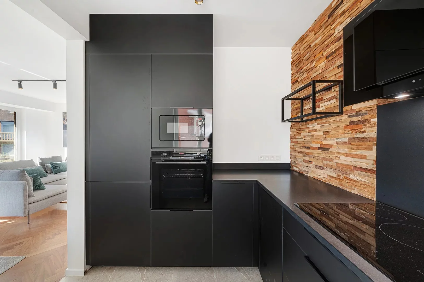 Gerenoveerd 3-slaapkamerappartement in Duinbergen