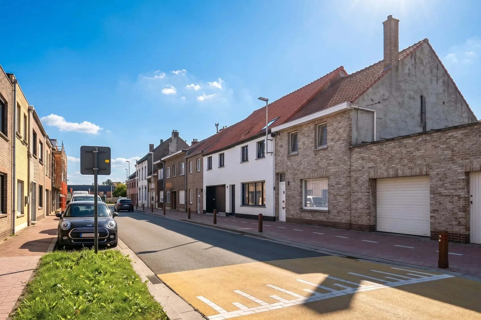 Brede stadswoning met garage en zonnige stadstuin te Heist