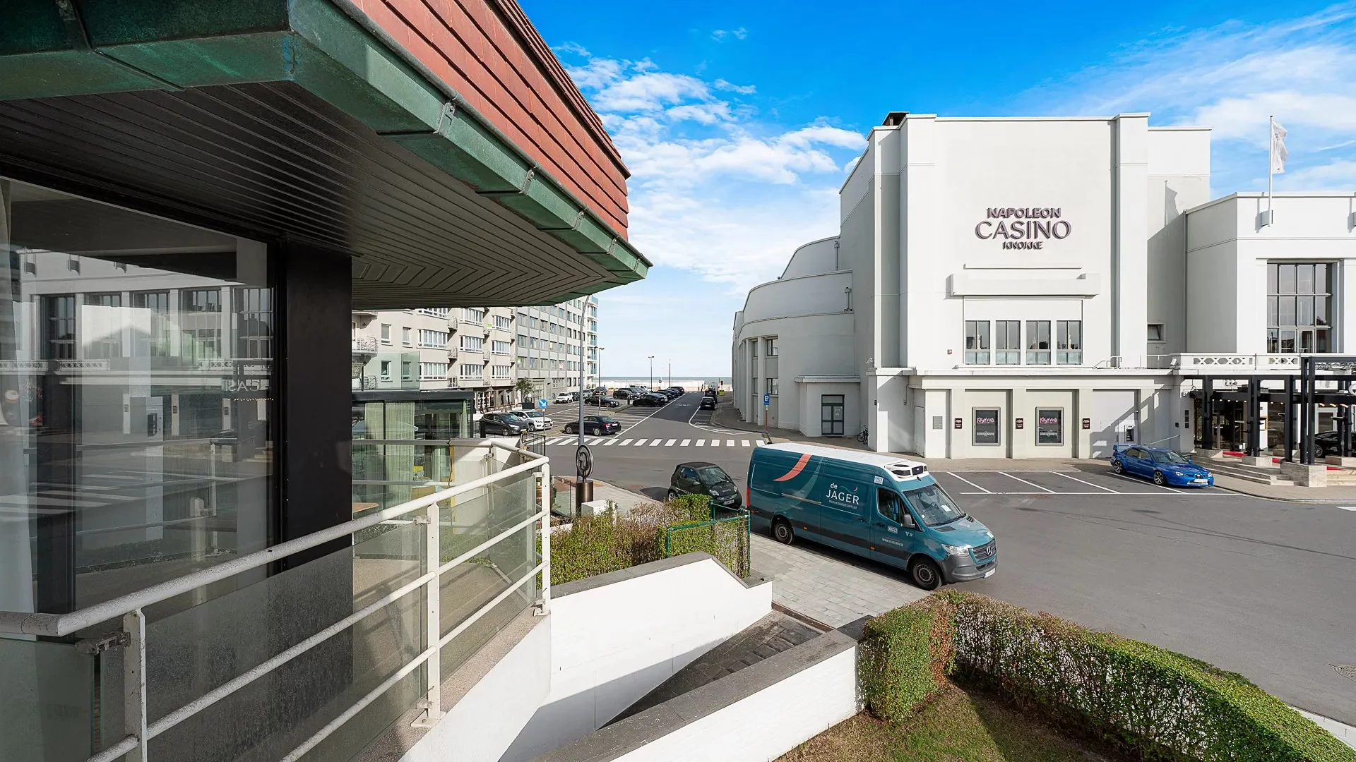 Ruim appartement met zij zeezicht nabij het Albertstrand