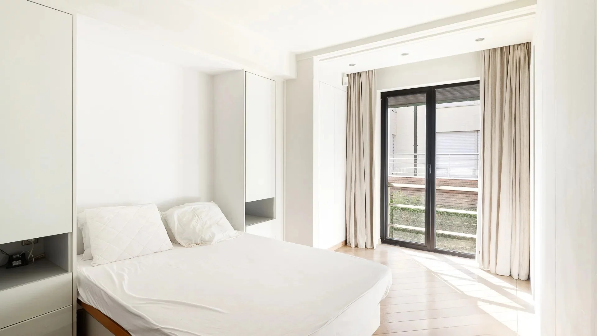 Ruim appartement met zij zeezicht nabij het Albertstrand