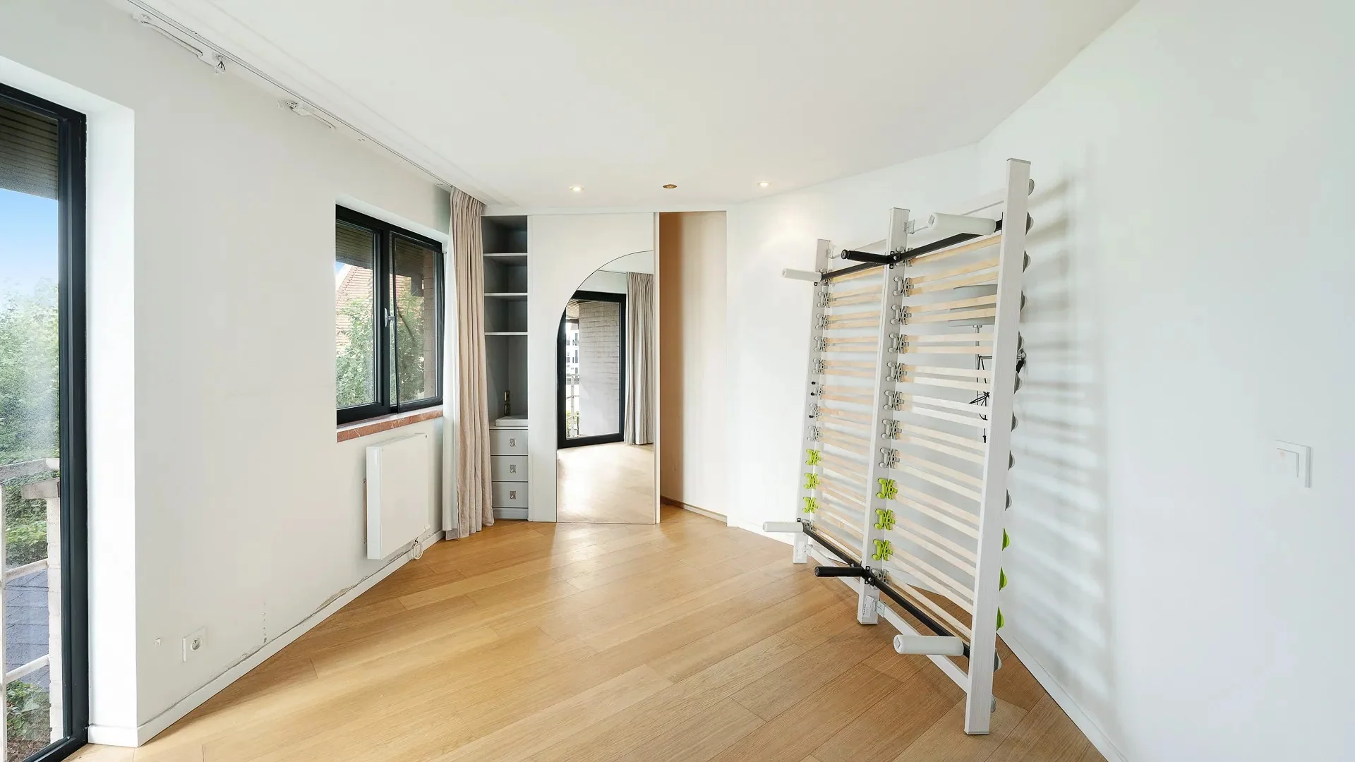 Ruim appartement met zij zeezicht nabij het Albertstrand