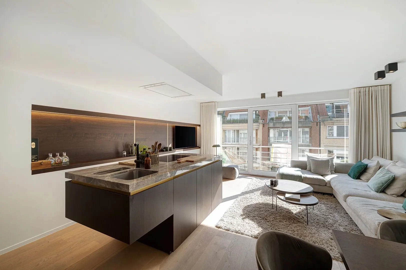 Luxueus gerenoveerd 3-slaapkamerappartement nabij de Zeedijk