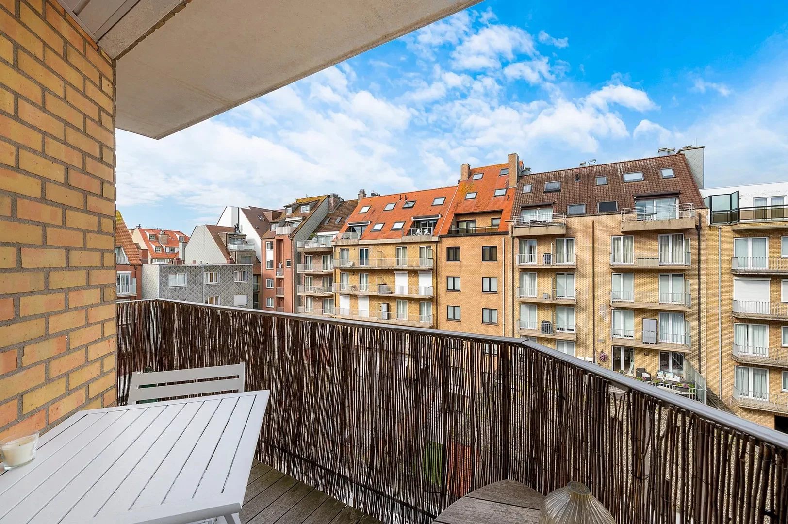 Luxueus gerenoveerd 3-slaapkamerappartement nabij de Zeedijk