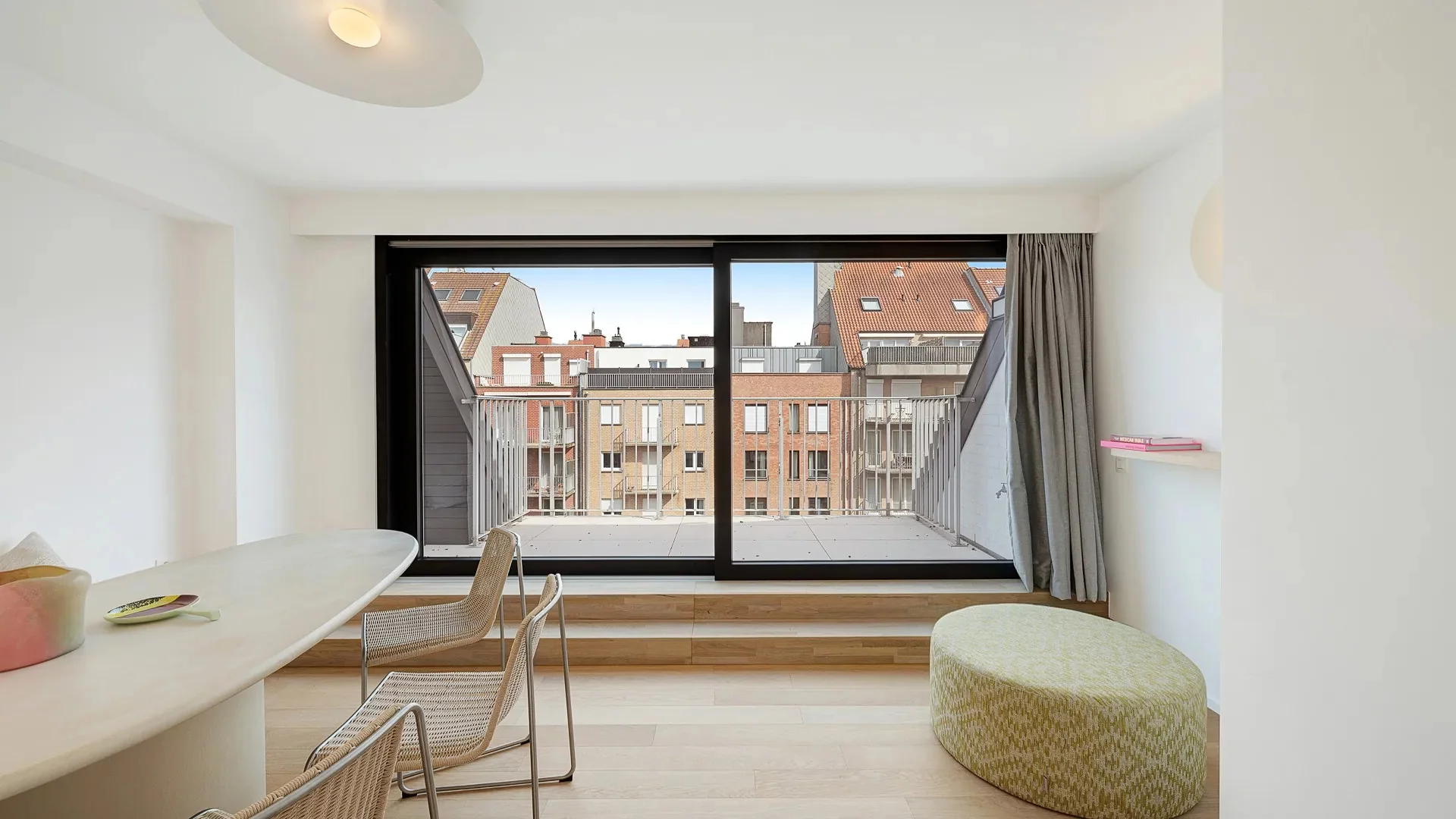 Ruime gerenoveerde duplex met 5 slaapkamers in Knokke