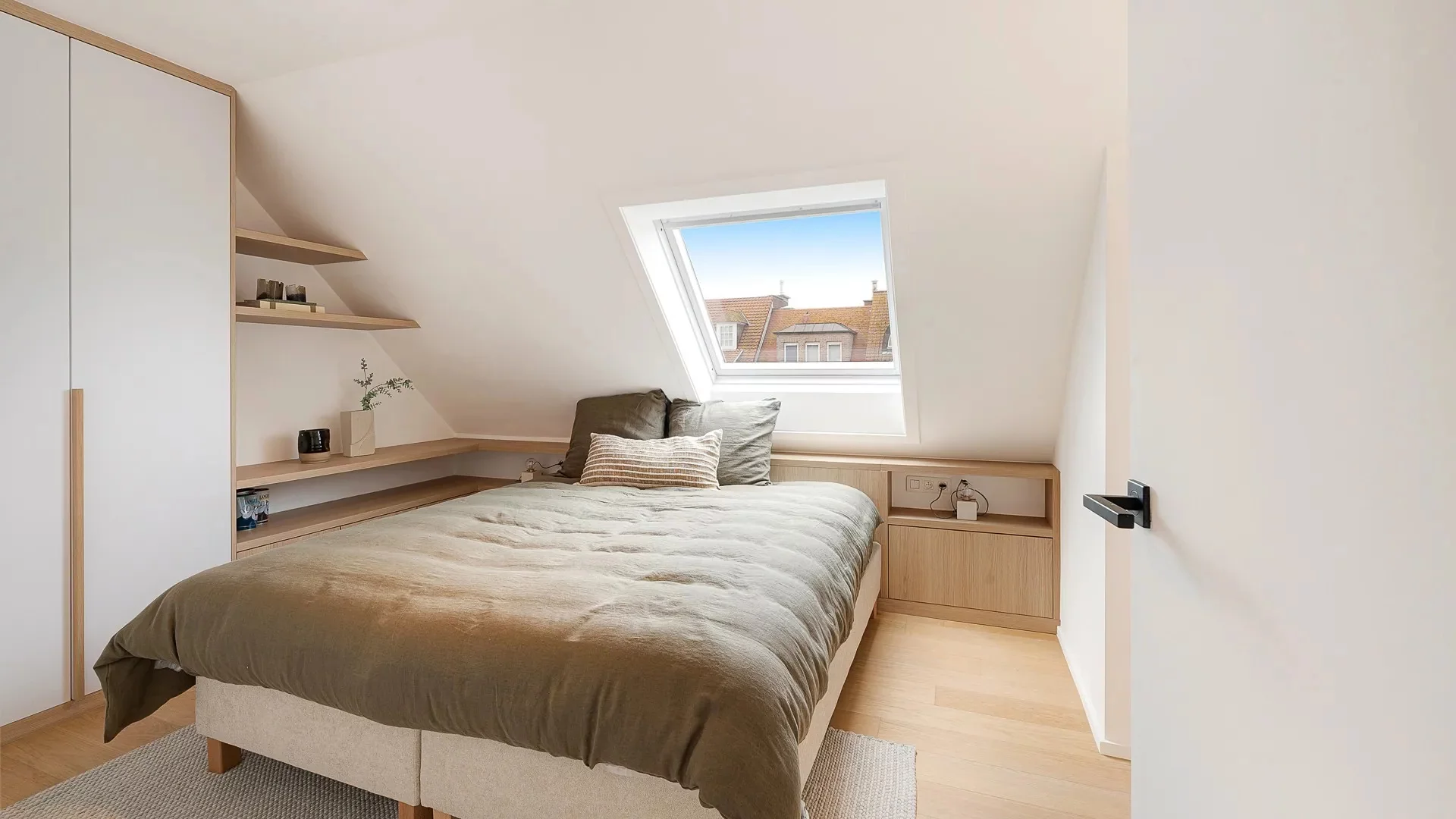Ruime gerenoveerde duplex met 5 slaapkamers in Knokke