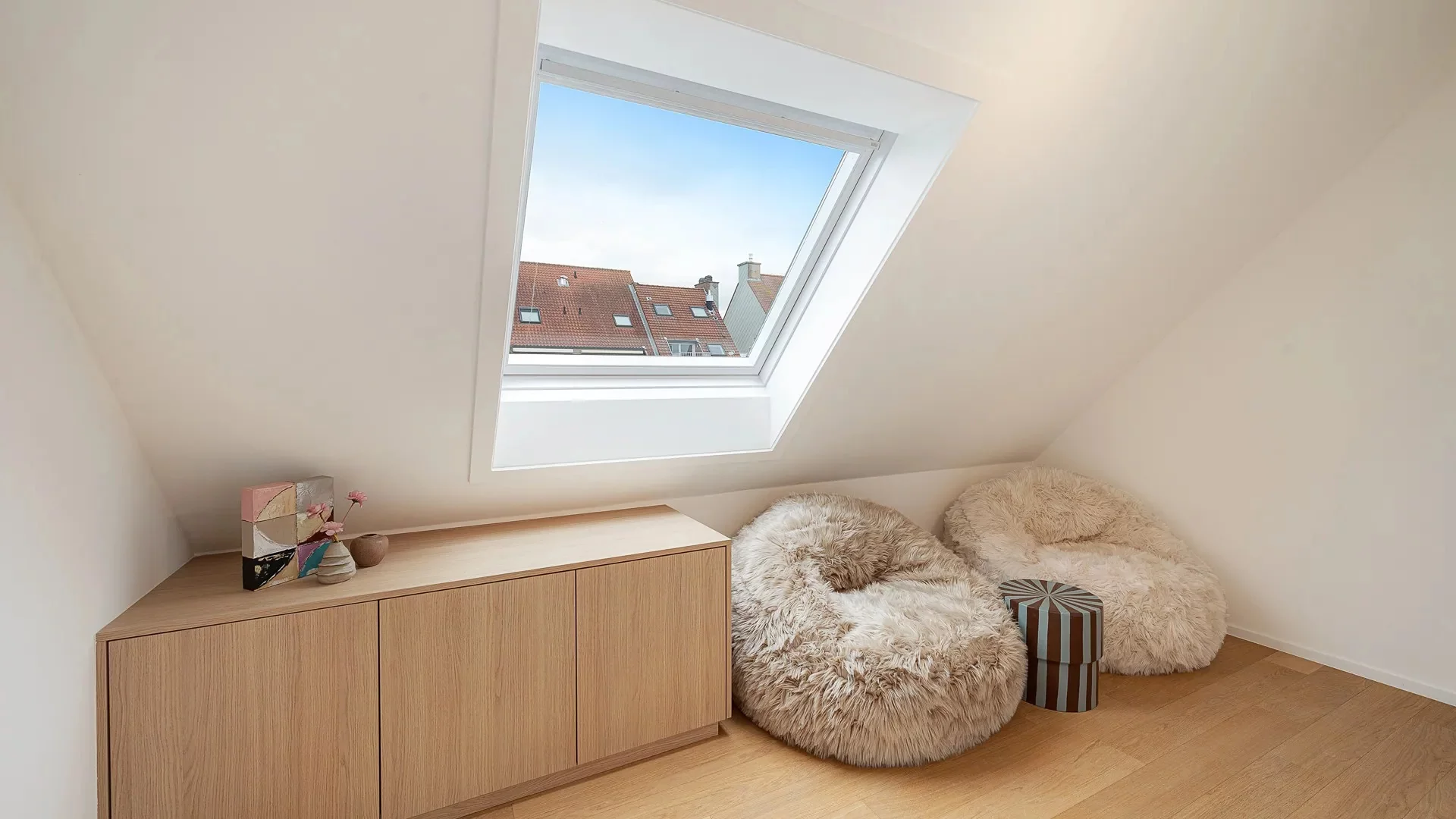 Ruime gerenoveerde duplex met 5 slaapkamers in Knokke