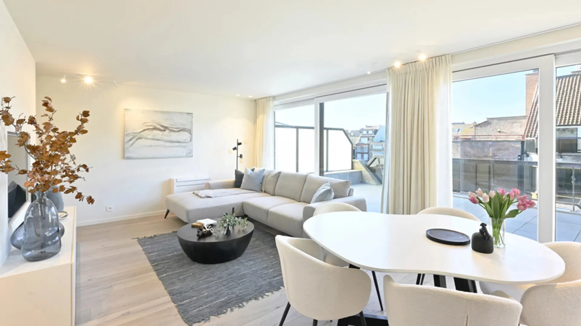 Penthouse-appartement vlakbij de zeedijk met zonneterrassen