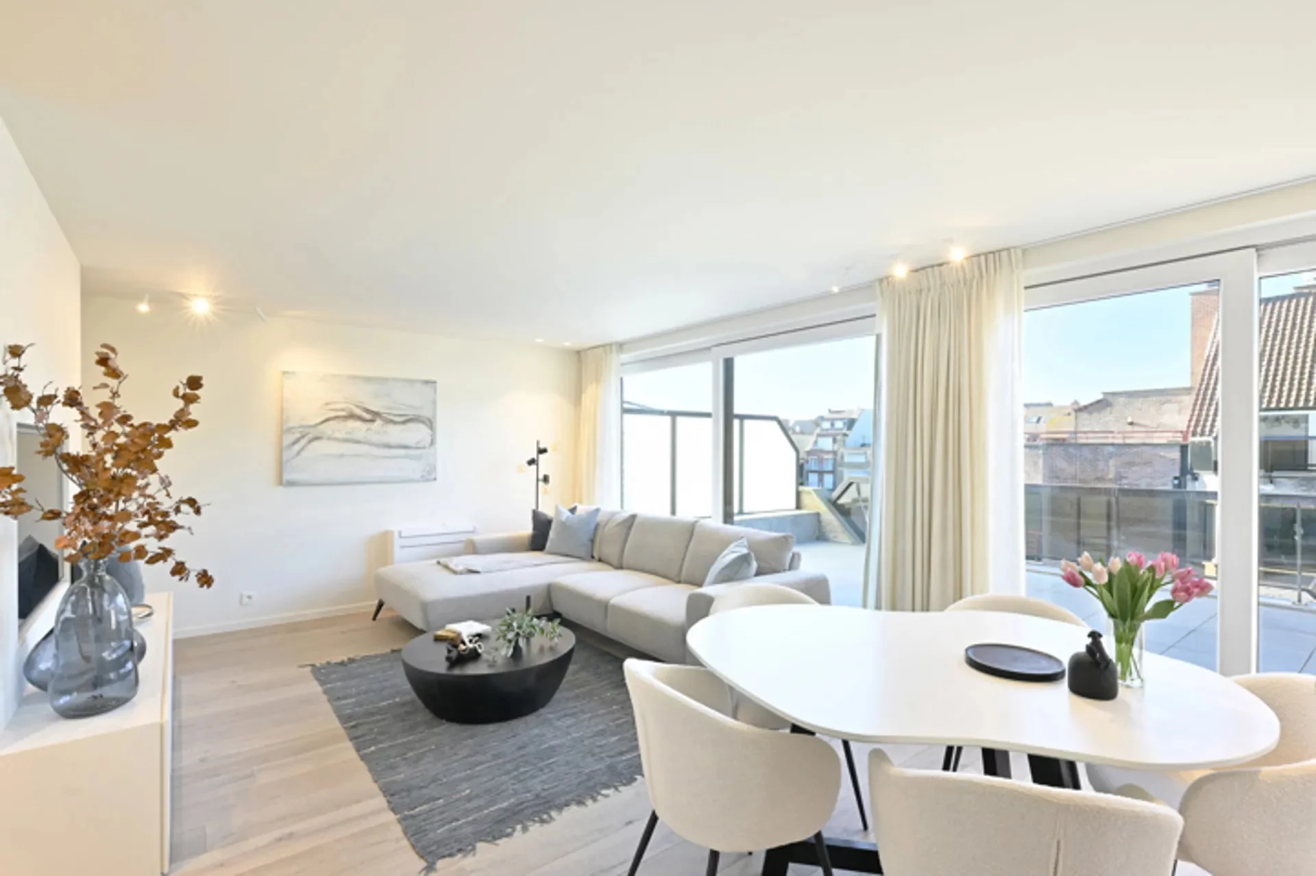 Penthouse-appartement vlakbij de zeedijk met zonneterrassen