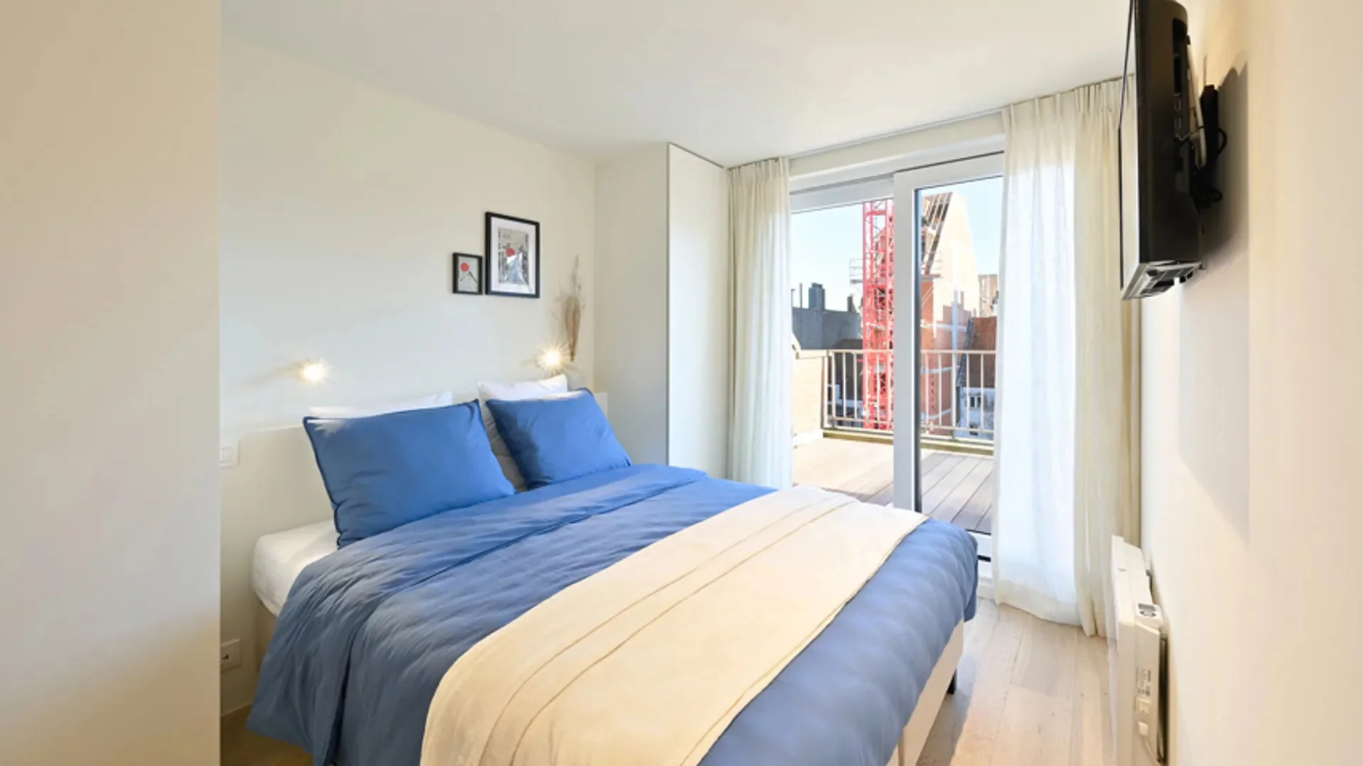 Penthouse-appartement vlakbij de zeedijk met zonneterrassen