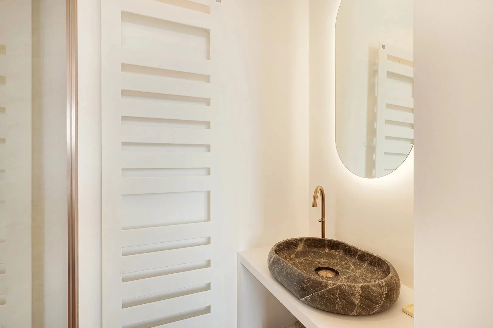 Appartement rénové avec vue mer frontale exceptionnelle