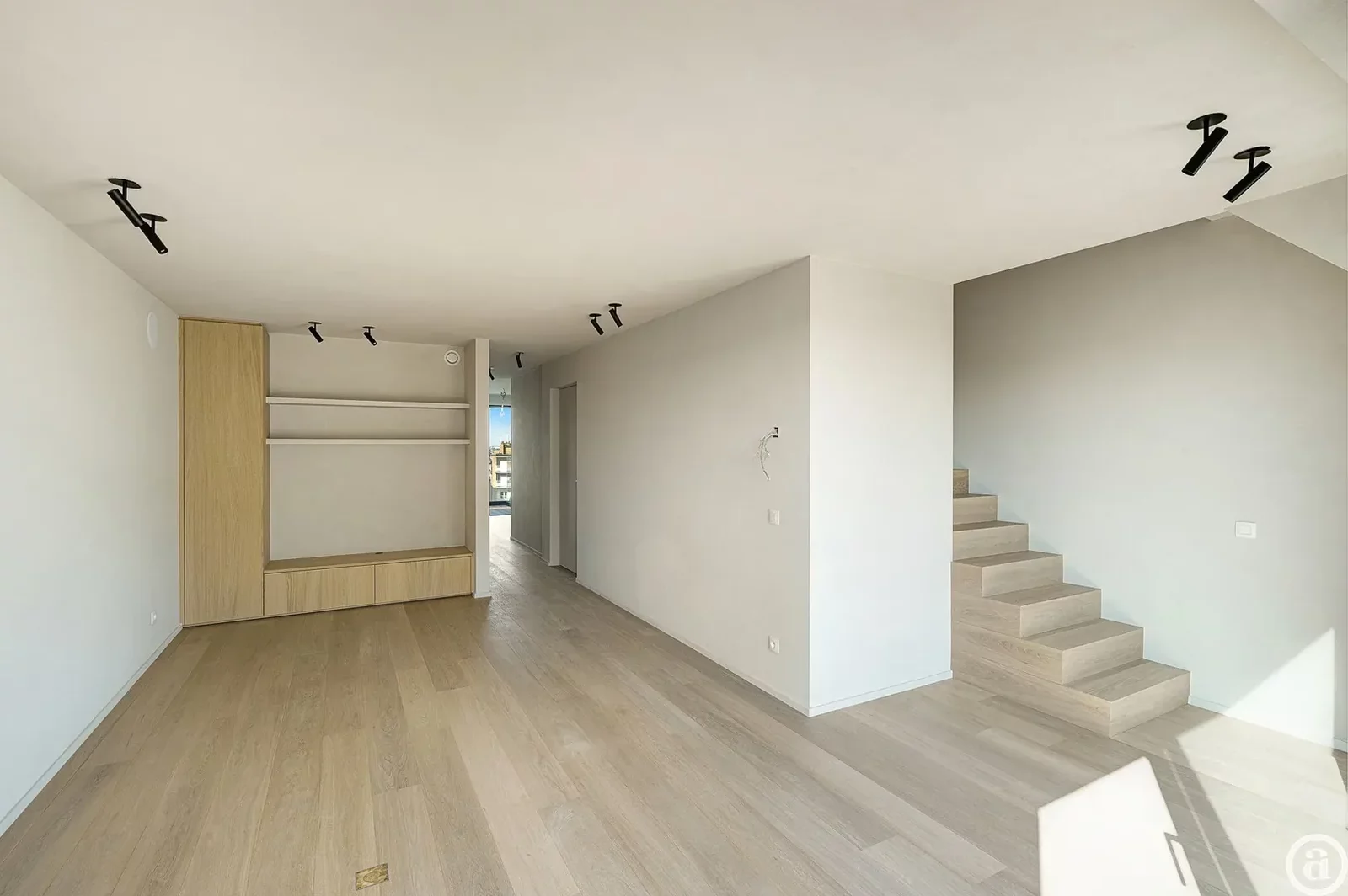 Nieuwbouw duplexappartement met prachtig zijdelings zeezicht