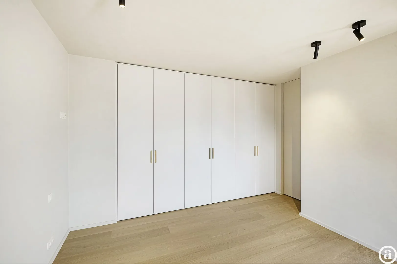 Nieuwbouw duplexappartement met prachtig zijdelings zeezicht