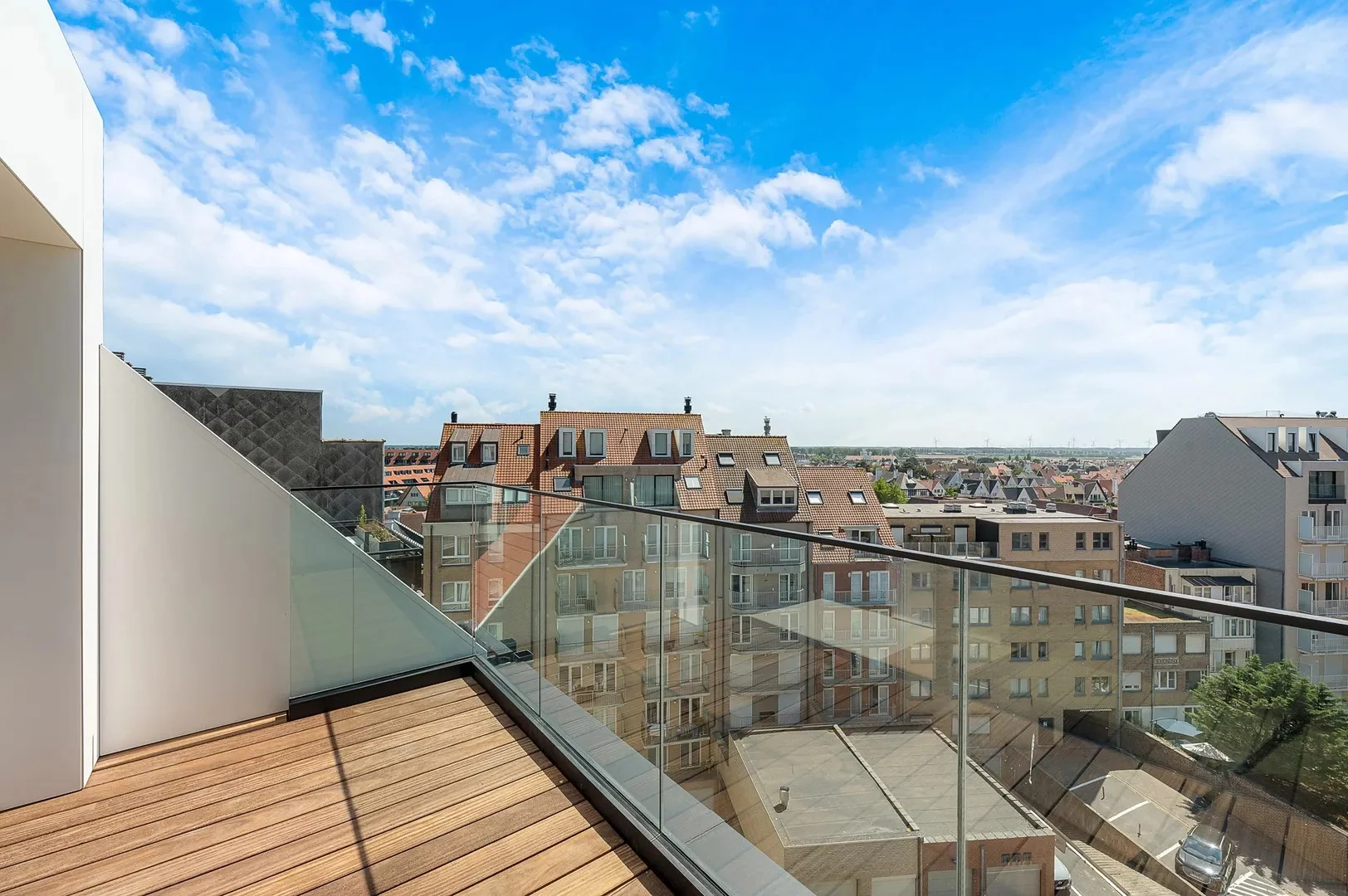 Nieuwbouw duplexappartement met prachtig zijdelings zeezicht