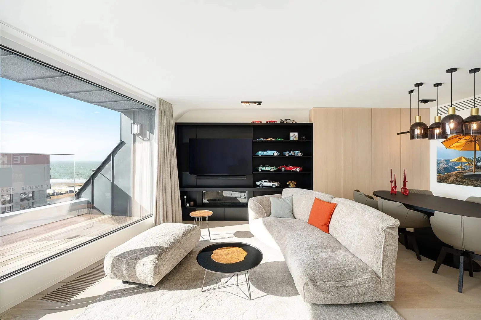 Mooie duplex-appartement met prachtige uitzichten te Zoute.
