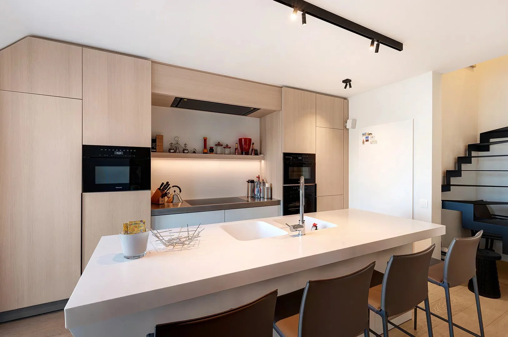 Mooie duplex-appartement met prachtige uitzichten te Zoute.