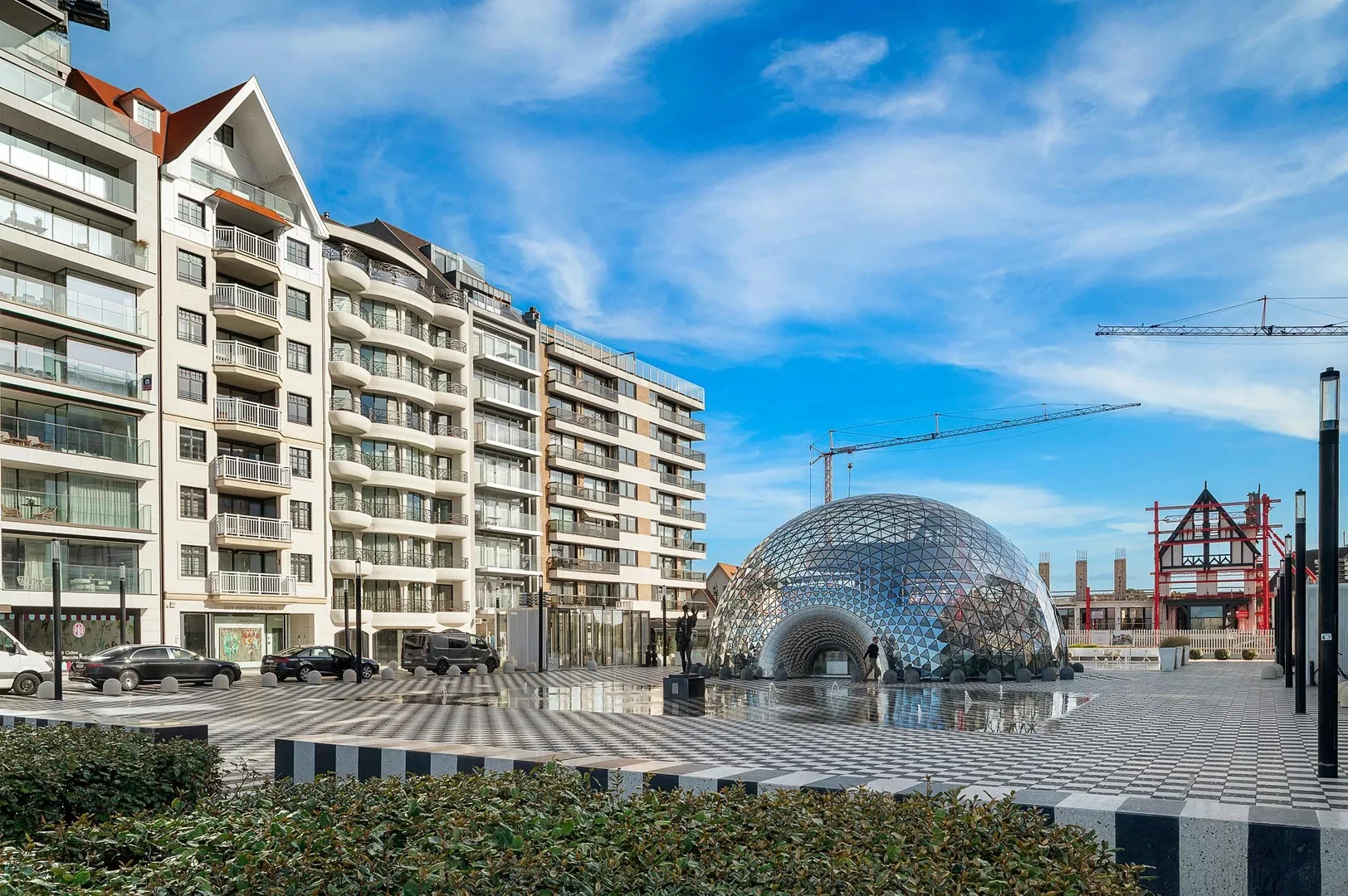 Mooie duplex-appartement met prachtige uitzichten te Zoute.
