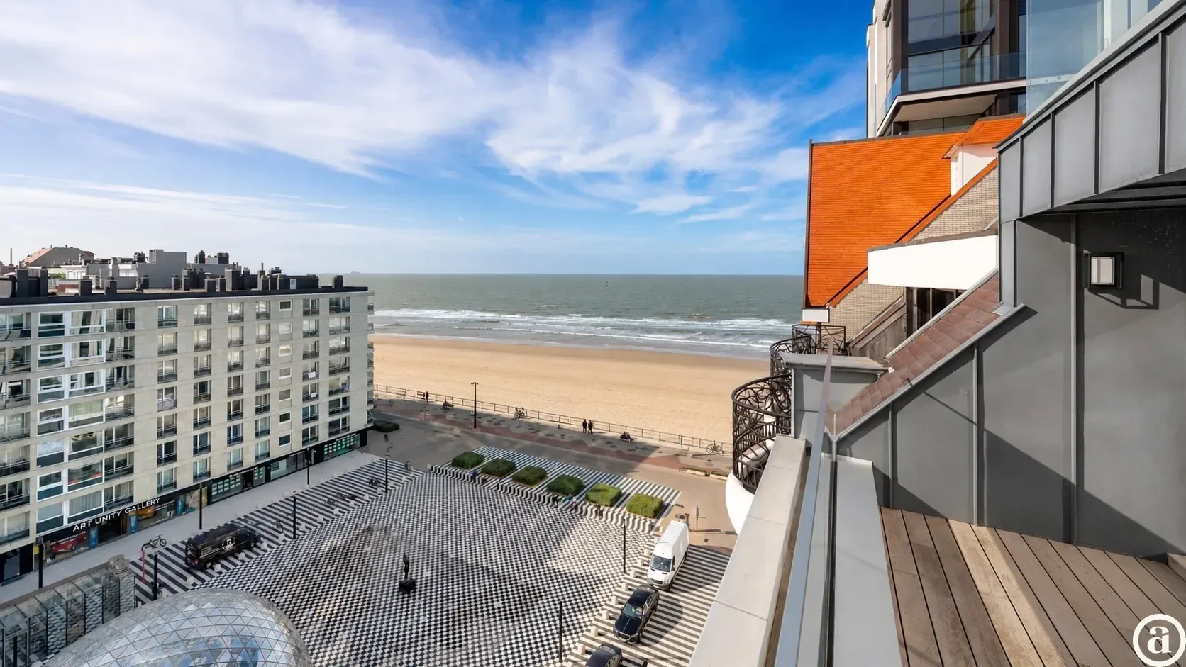 Beautiful duplex apartment with stunning views in Zoute.