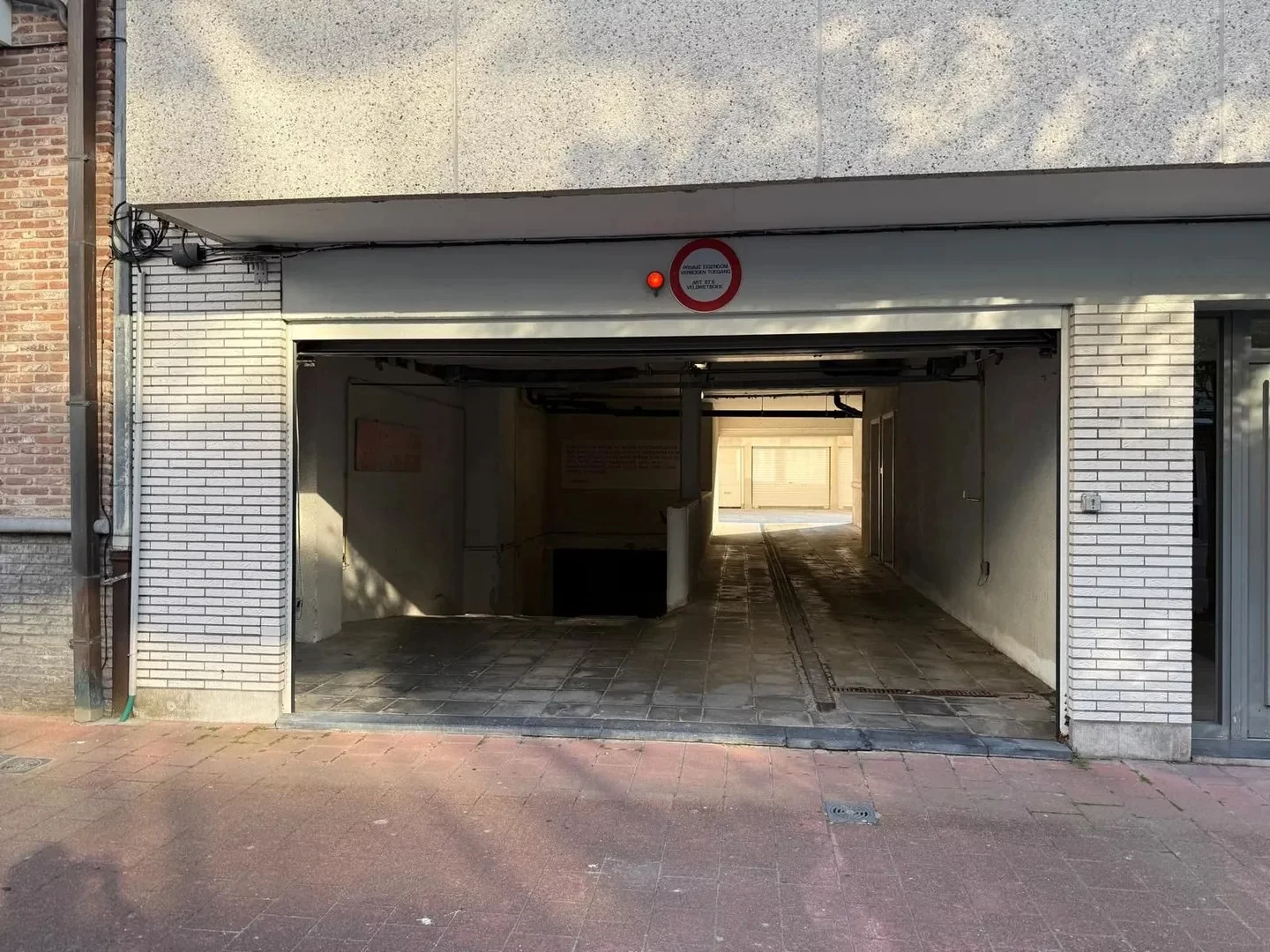 Garagebox op gelijkvloers in de Duinviooltjesstraat.