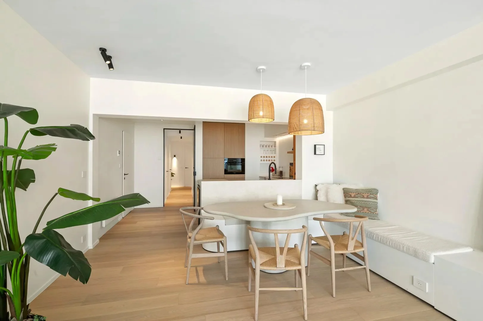 Instapklaar appartement op een topligging Zeedijk-Zoute