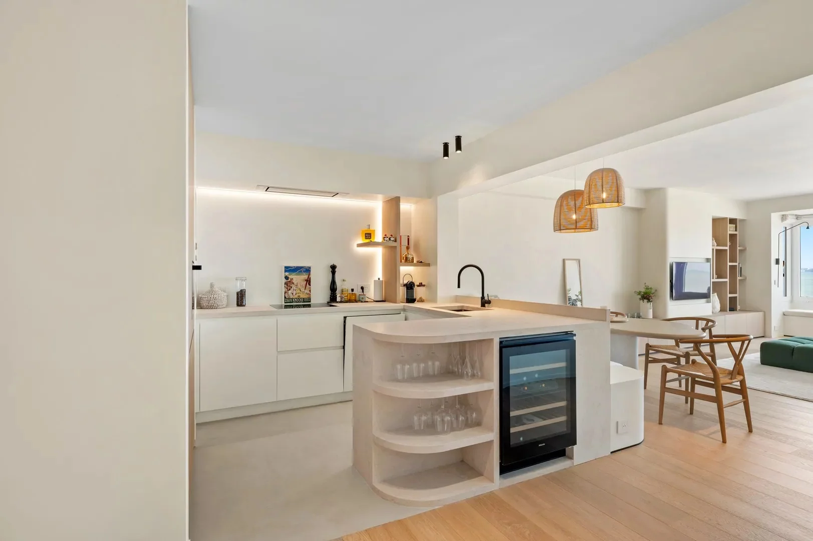 Instapklaar appartement op een topligging Zeedijk-Zoute