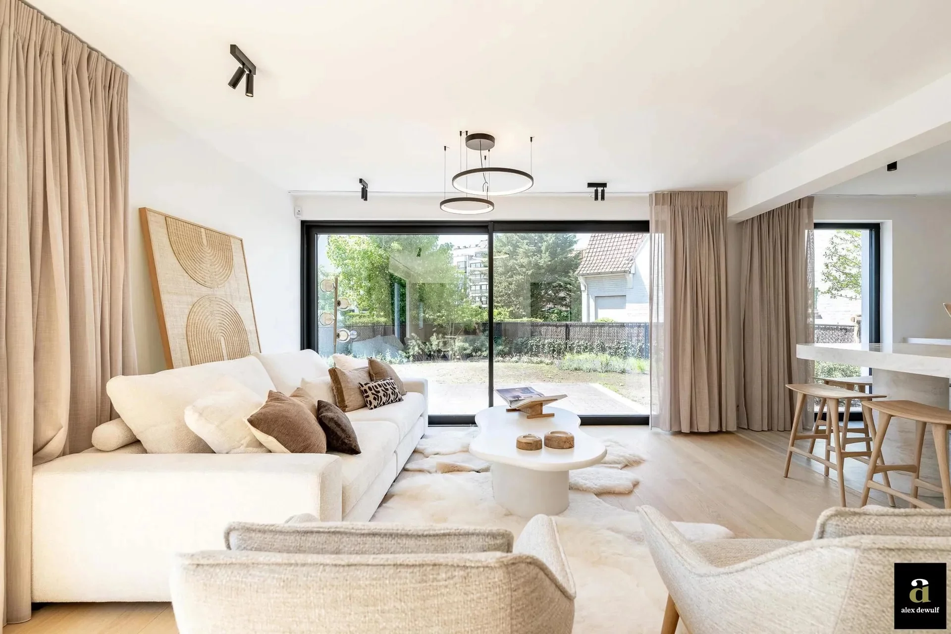 Ruime, gerenoveerde villa in het Tennispad te Zoute (5 slpk)