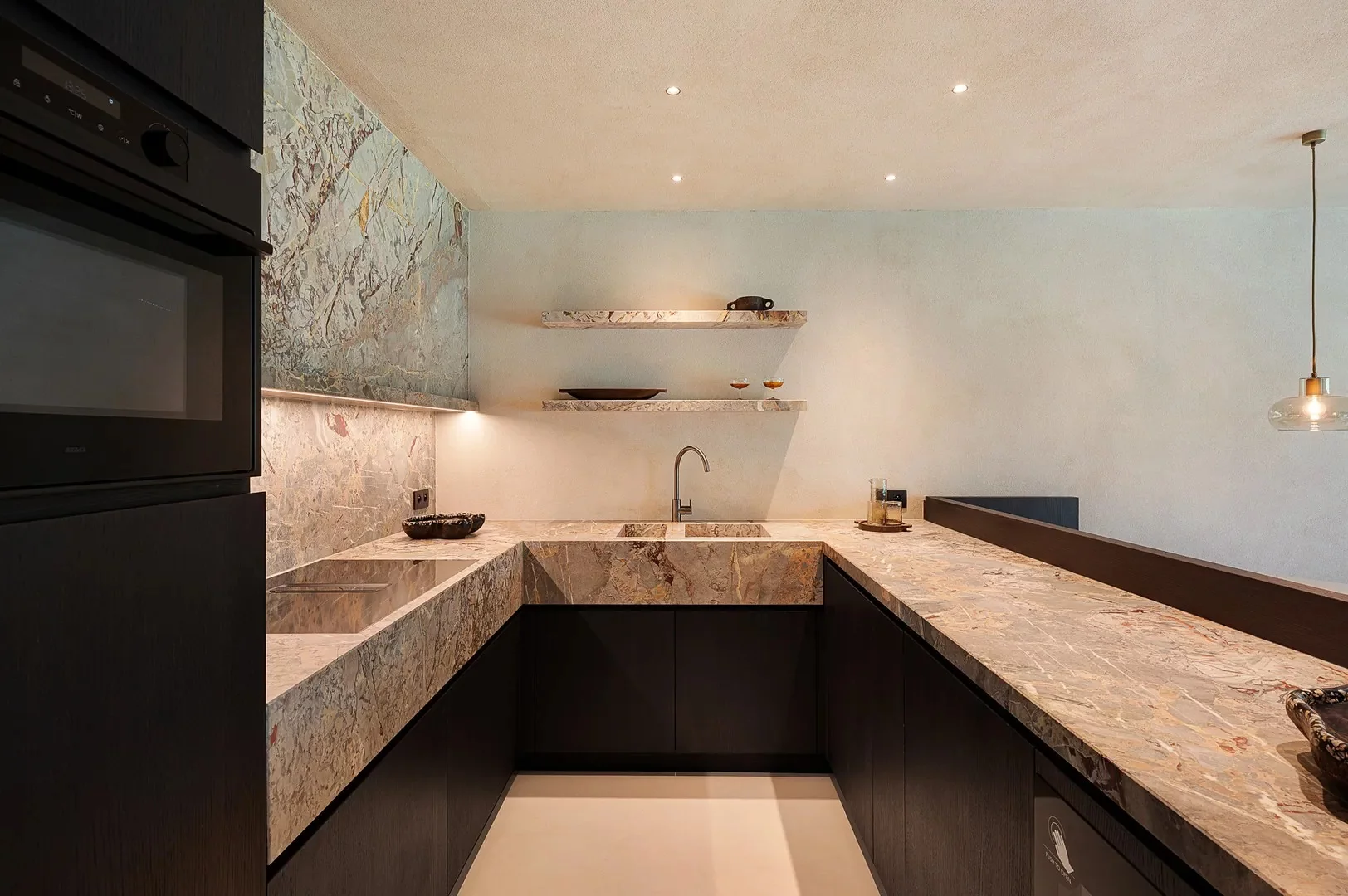 Gerenoveerd appartement in een villa residentie in het Zoute