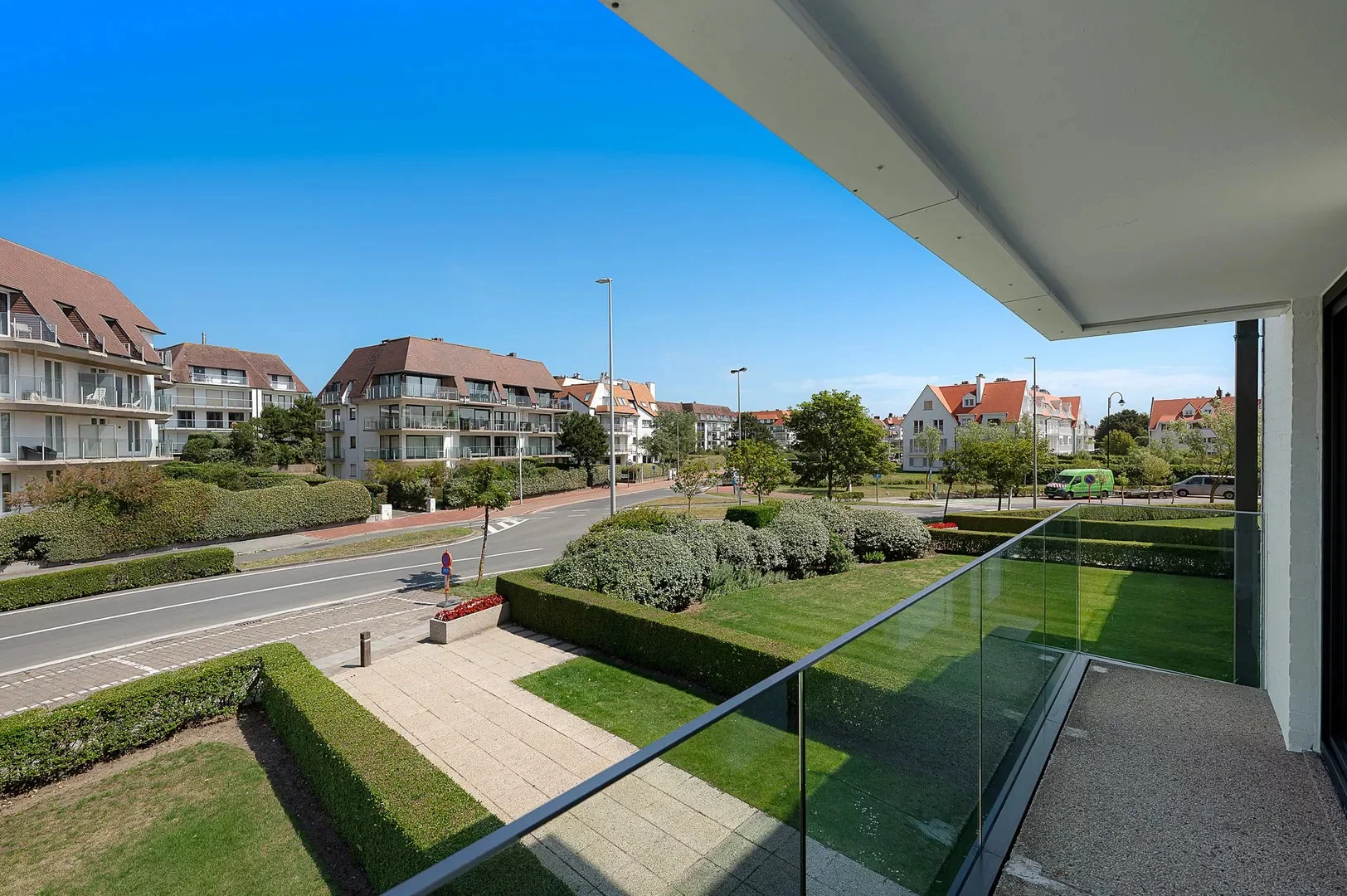 Gerenoveerd appartement in een villa residentie in het Zoute