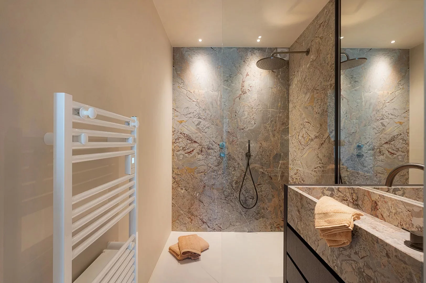 Gerenoveerd appartement in een villa residentie in het Zoute