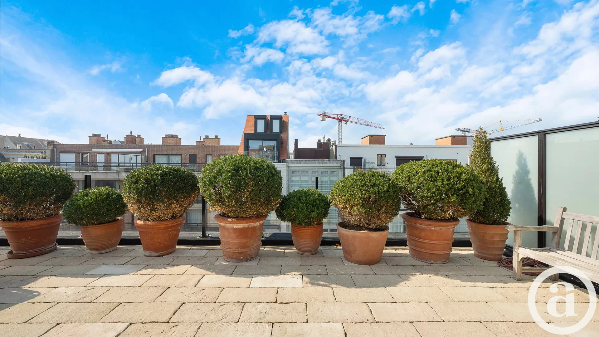Penthouse appartement met grote zonneterrassen nabij strand