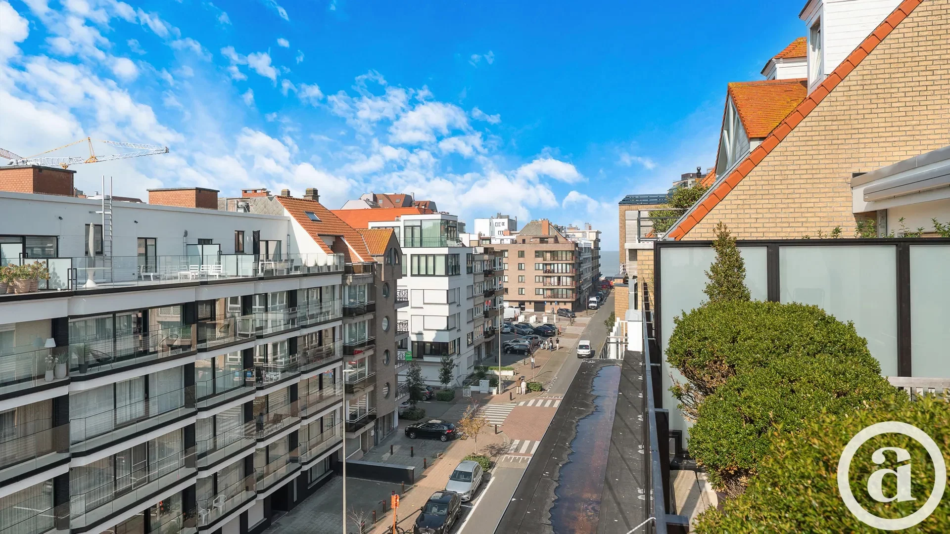 Penthouse appartement met grote zonneterrassen nabij strand