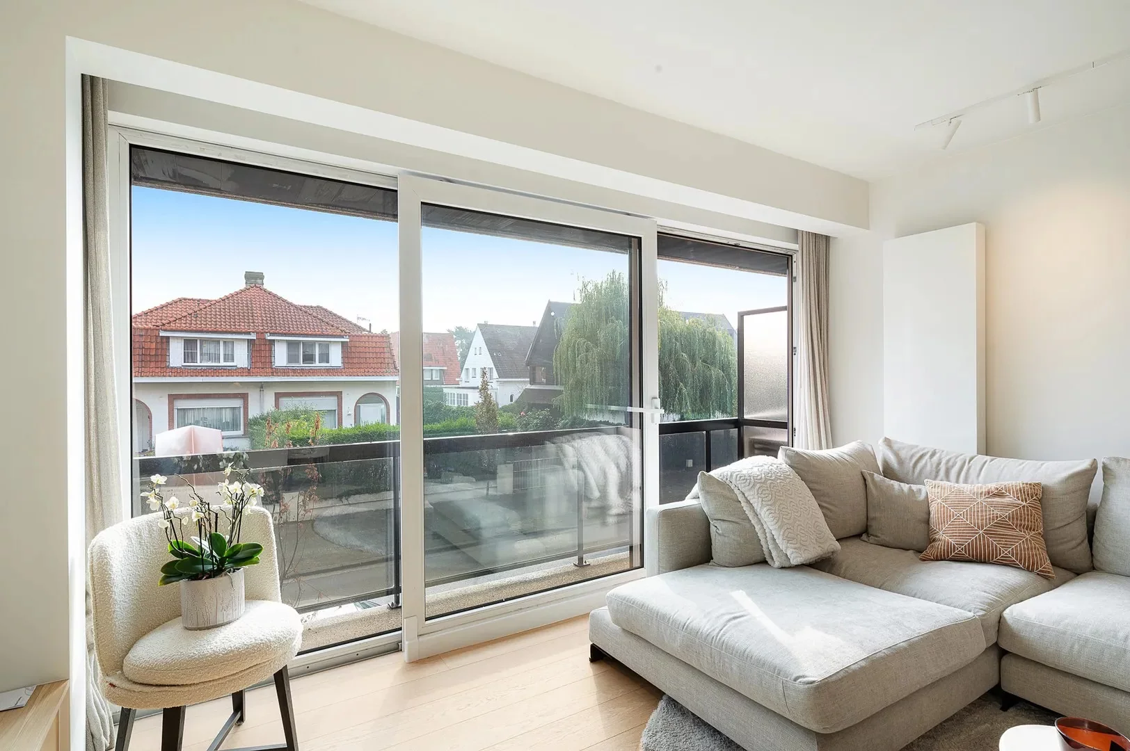 Mooi vernieuwd appartement met open uitzicht & 3 slaapkamers