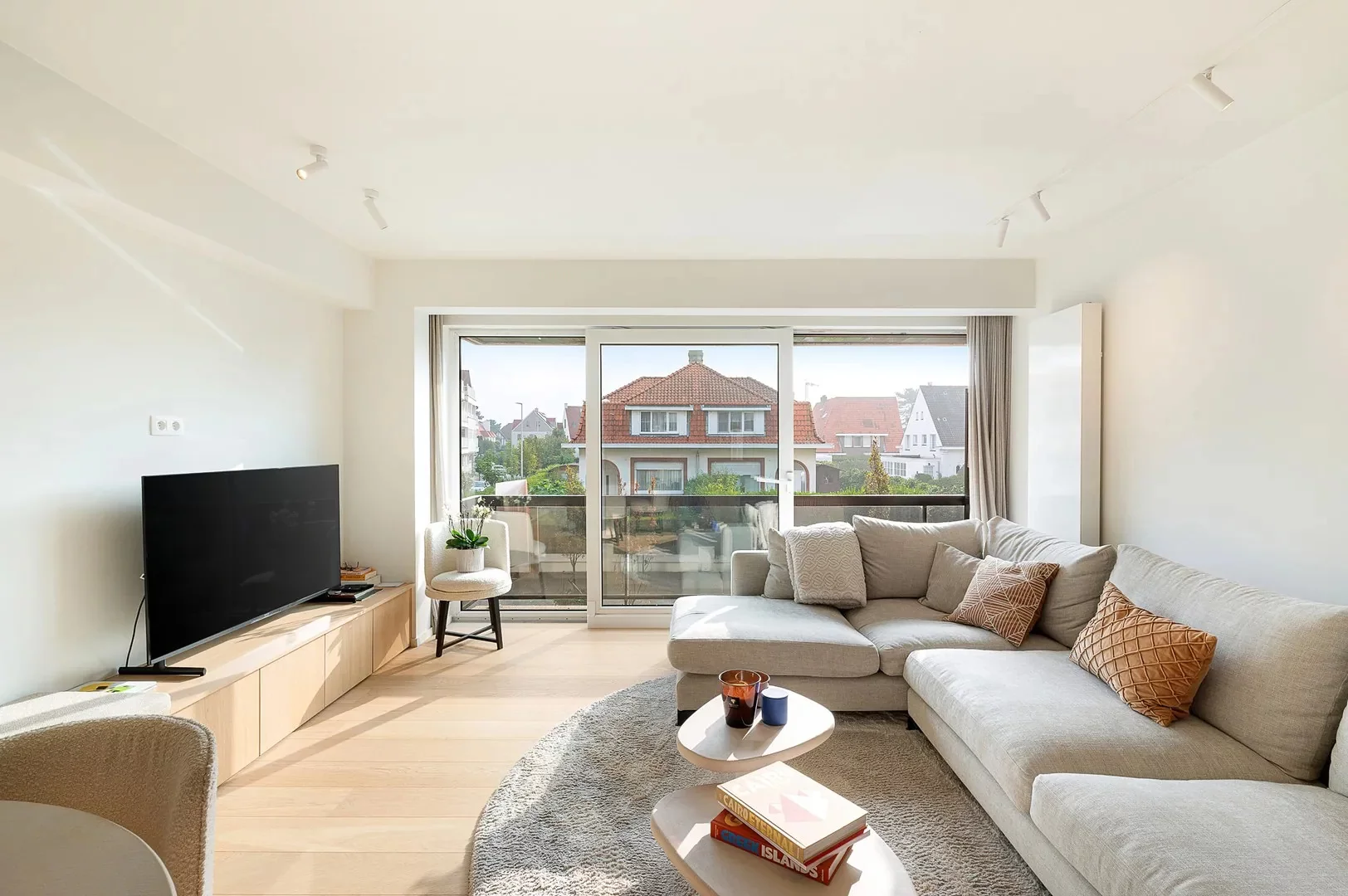 Mooi vernieuwd appartement met open uitzicht & 3 slaapkamers