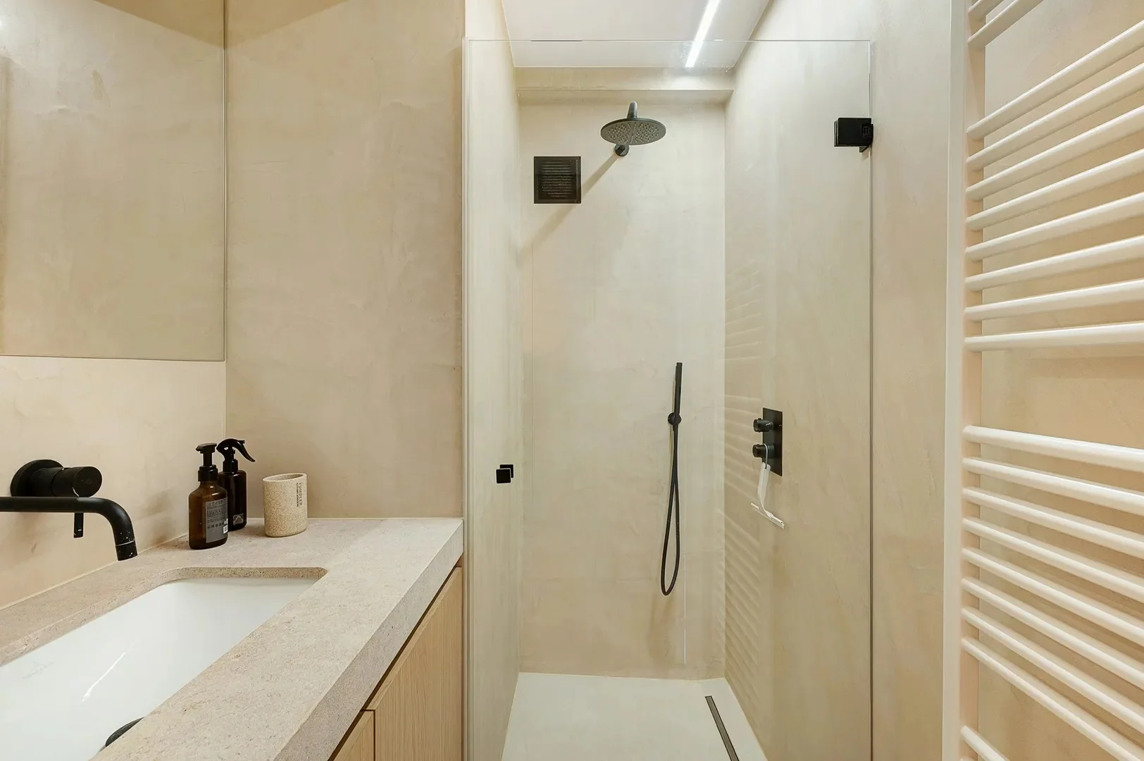 Mooi vernieuwd appartement met open uitzicht & 3 slaapkamers