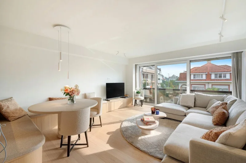 Mooi vernieuwd appartement met open uitzicht & 3 slaapkamers
