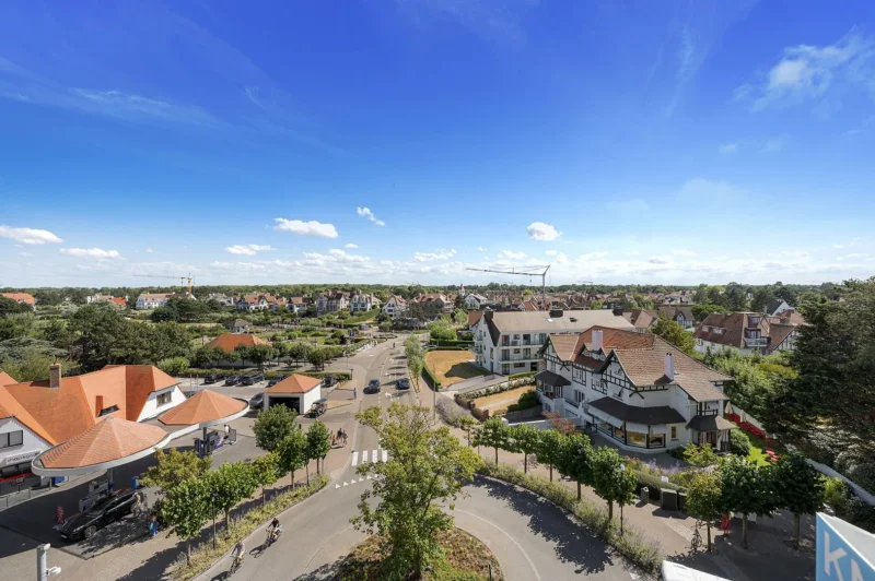 Uitzonderlijk penthouse aan de Kustlaan met open uitzicht