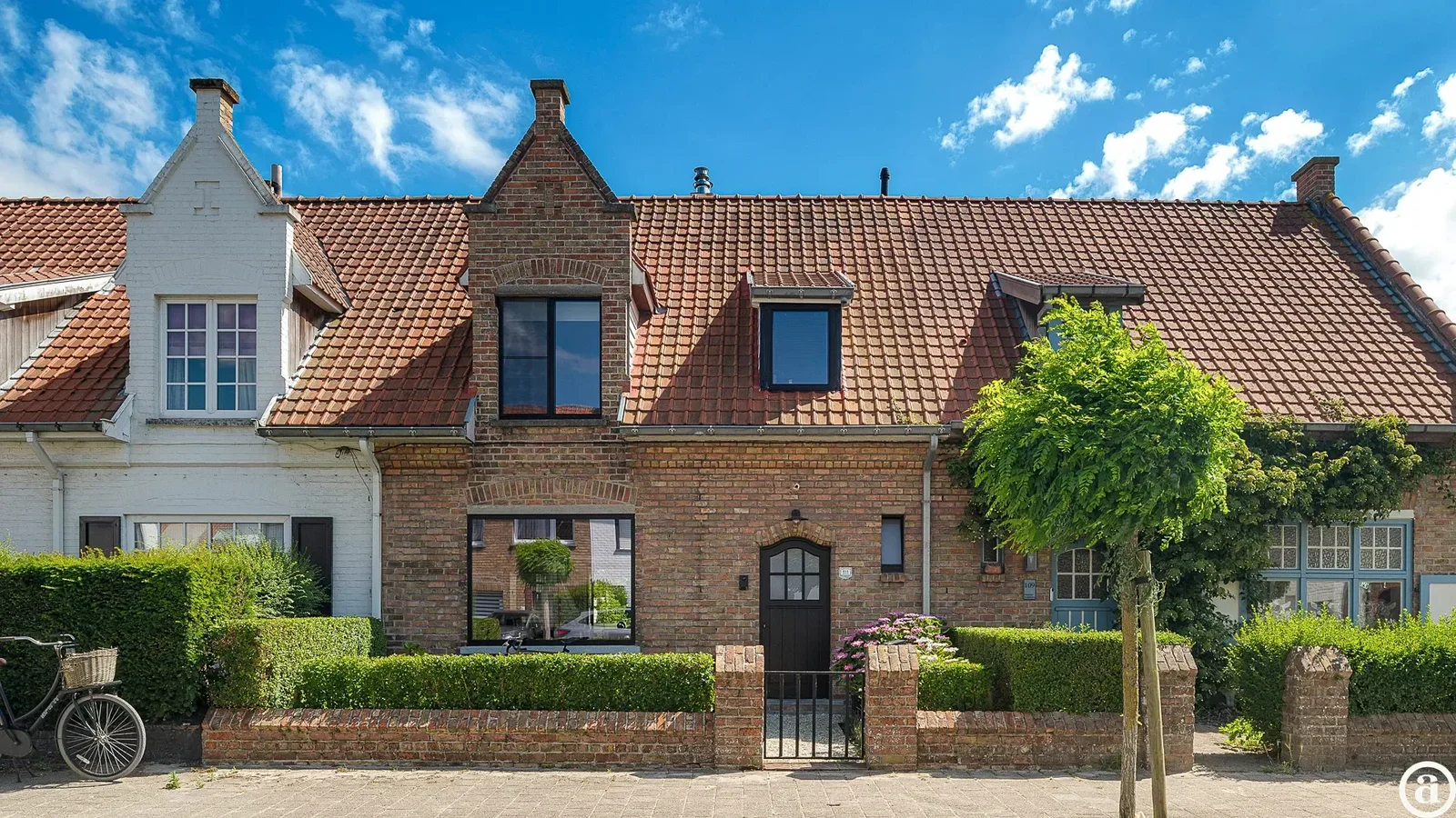 Renovated home in Old Knokke, shops & Groentenmarkt close by