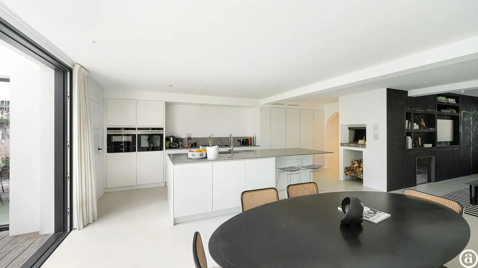 Renovated home in Old Knokke, shops & Groentenmarkt close by