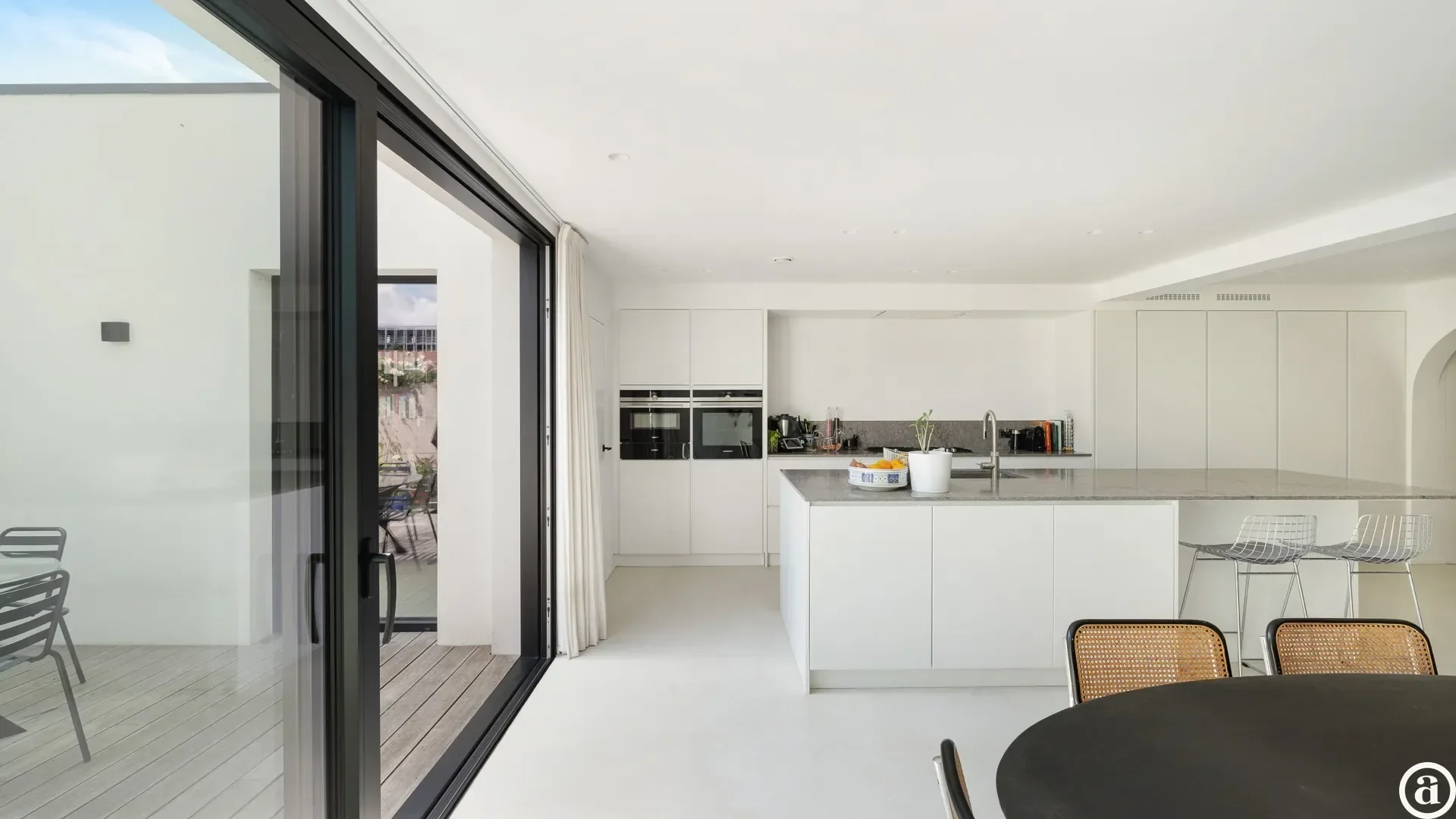 Renovated home in Old Knokke, shops & Groentenmarkt close by