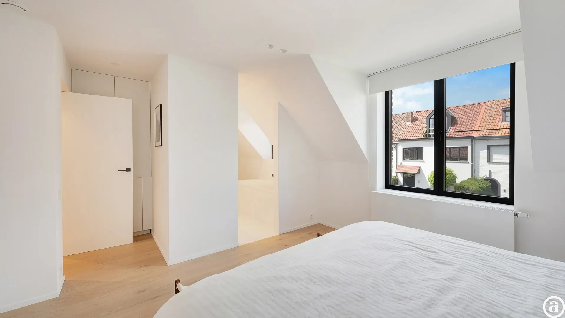 Renovated home in Old Knokke, shops & Groentenmarkt close by