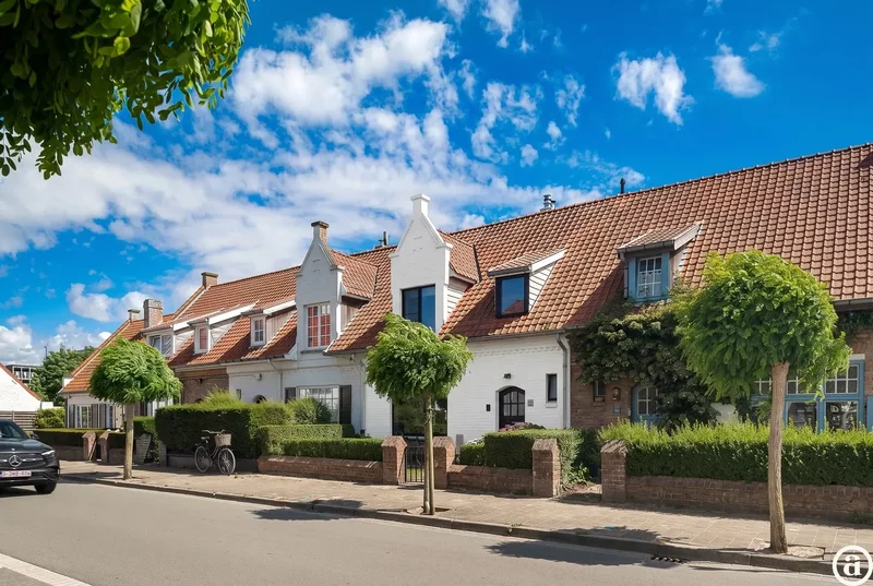 Gerenoveerd huis in Oud Knokke, nabij winkels & Groentenmarkt