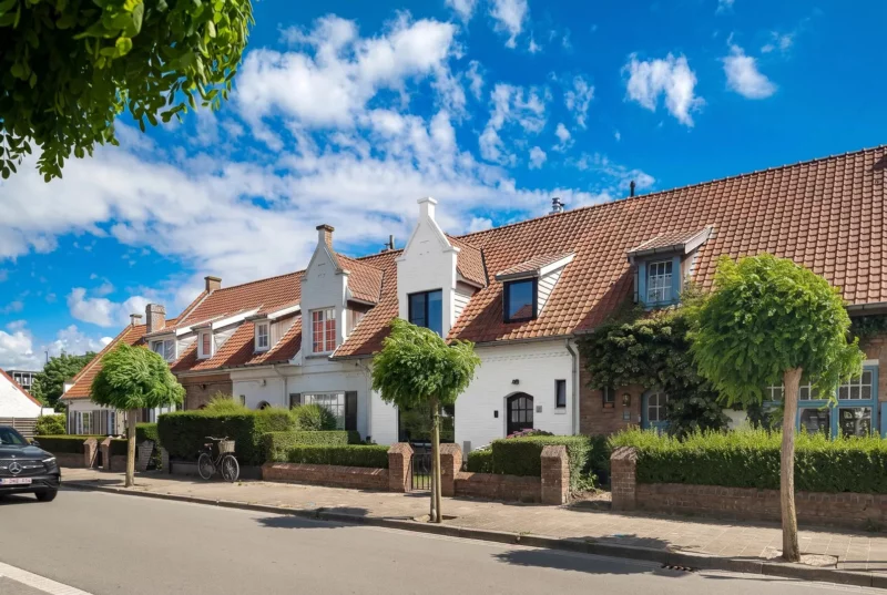Gerenoveerd huis in Oud Knokke, nabij winkels & Groentenmarkt