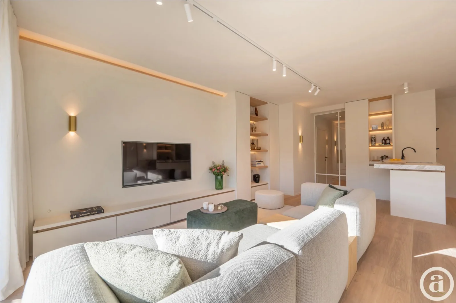 Beautifully renovated apartment in central Knokke
